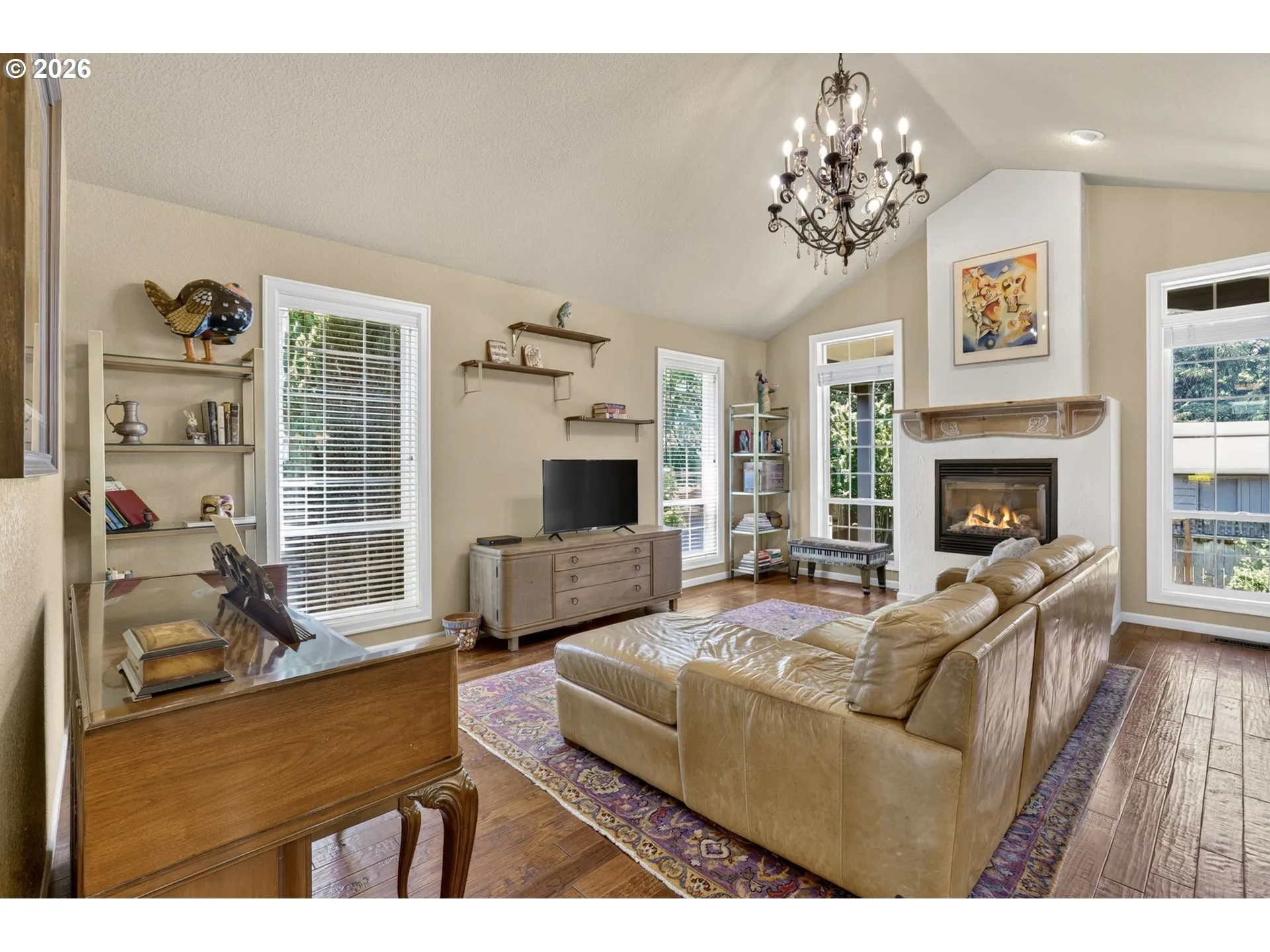 Living Room-Vaulted Ceilings
