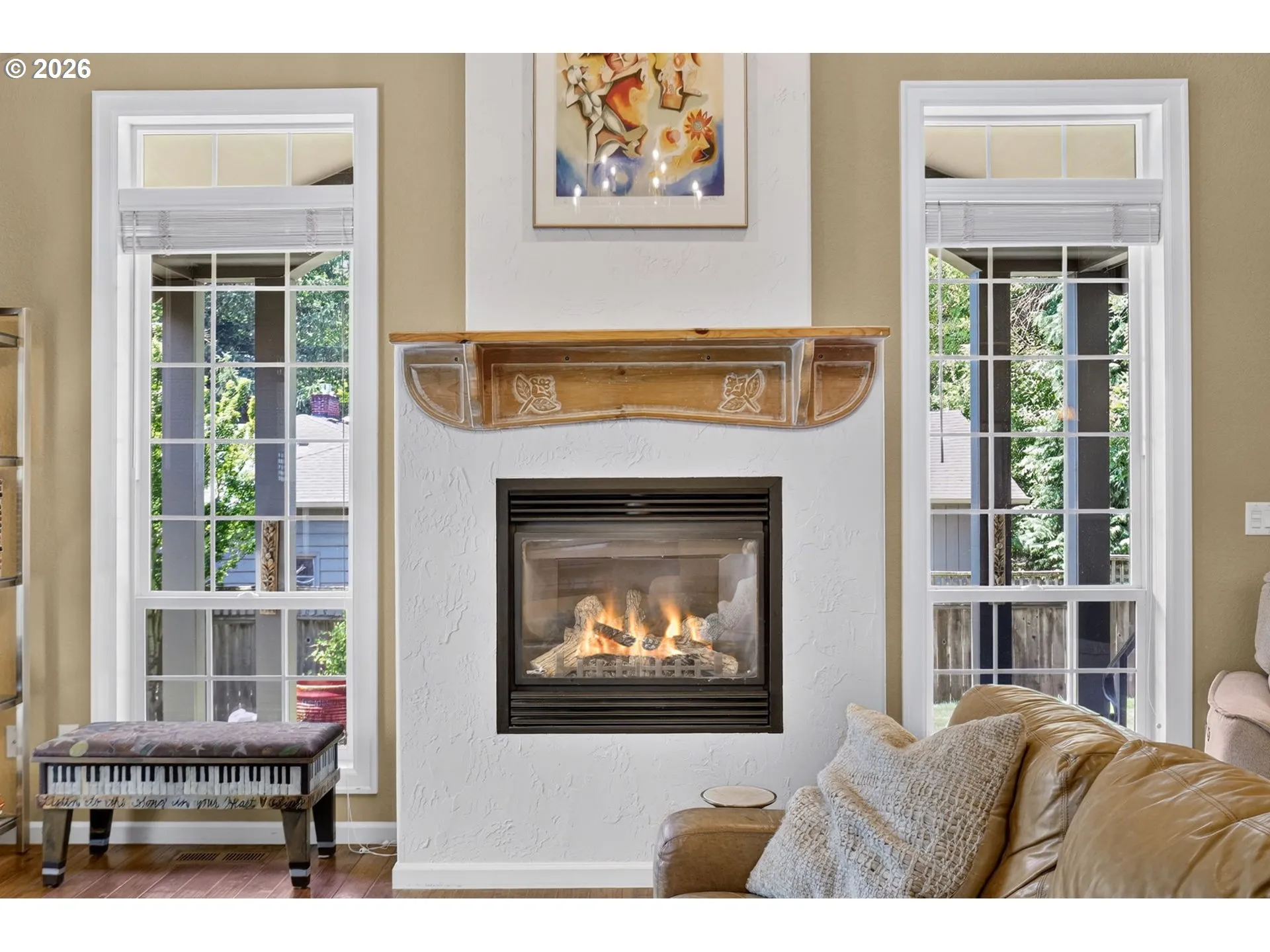 Living Room-Fireplace