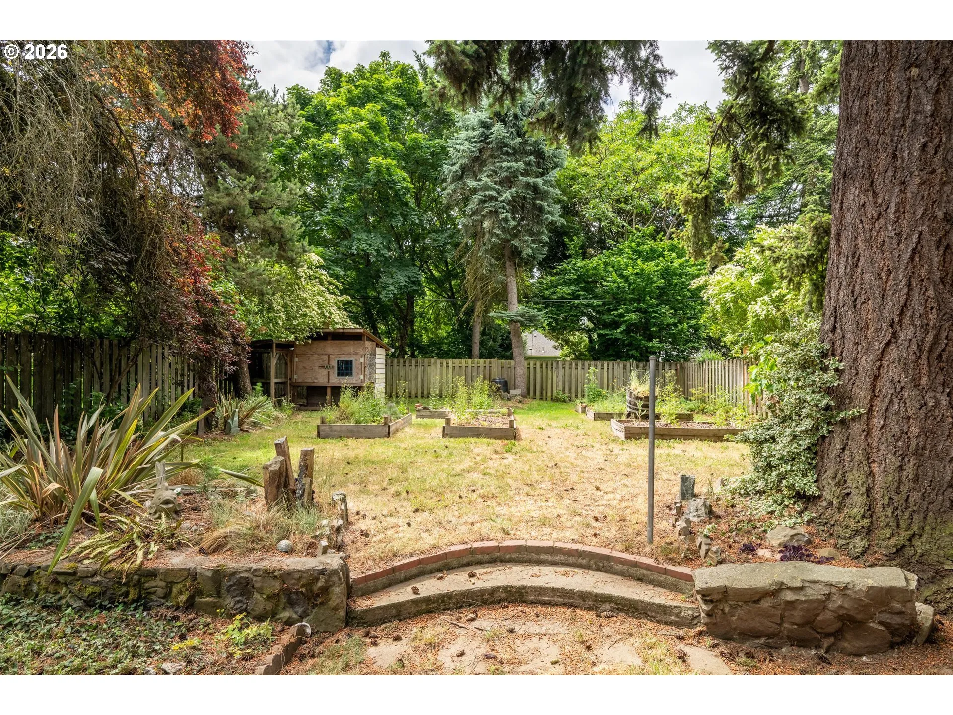 Yard-Fenced