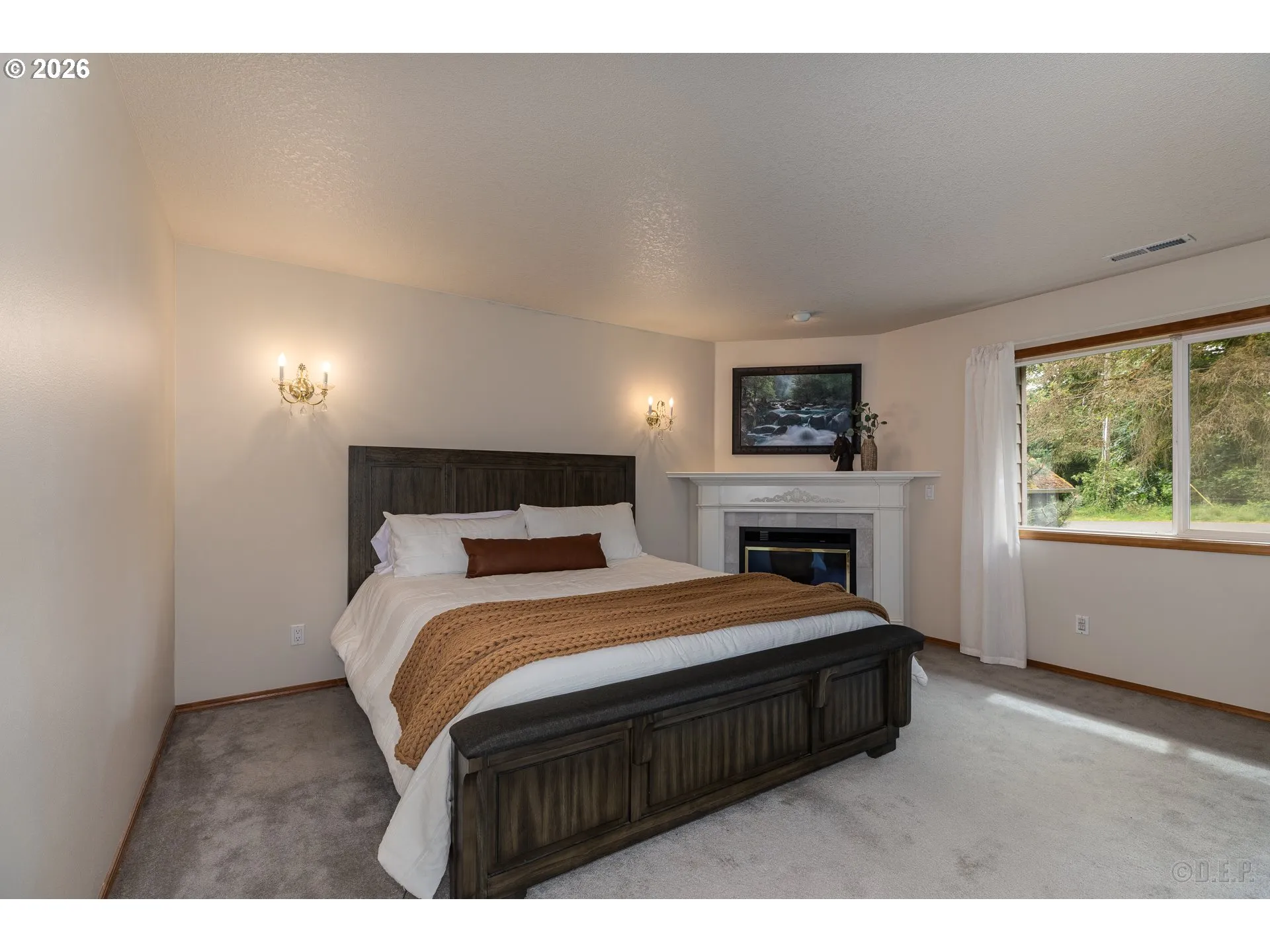 Bedroom, Primary-Upper