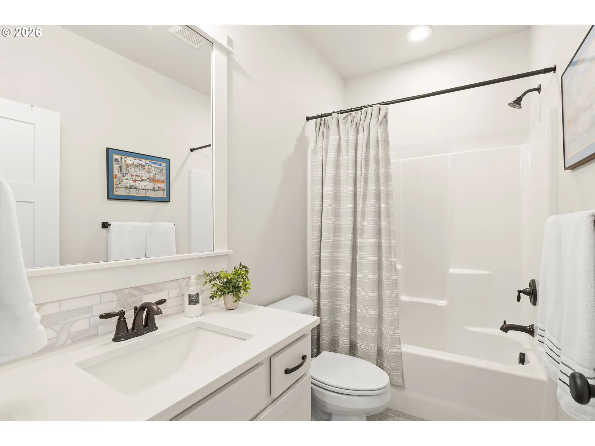 Bathroom-Upper