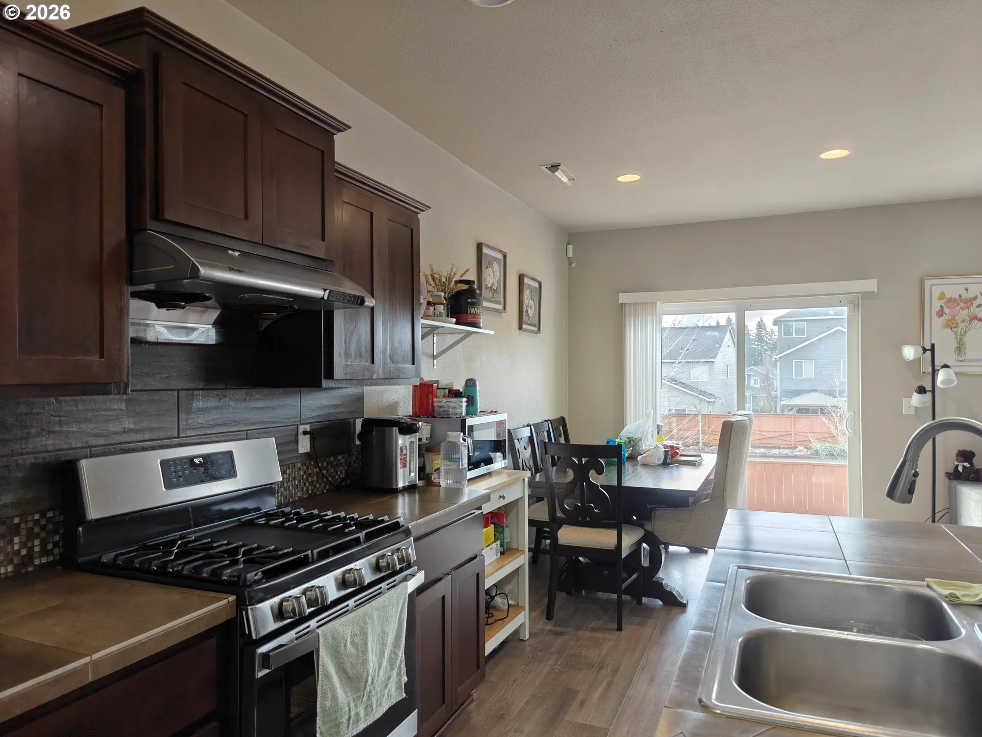 Kitchen-Cooking Island