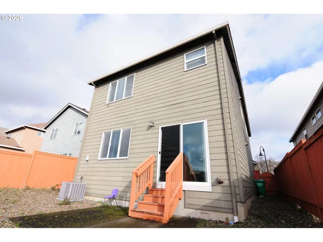 Yard-Back