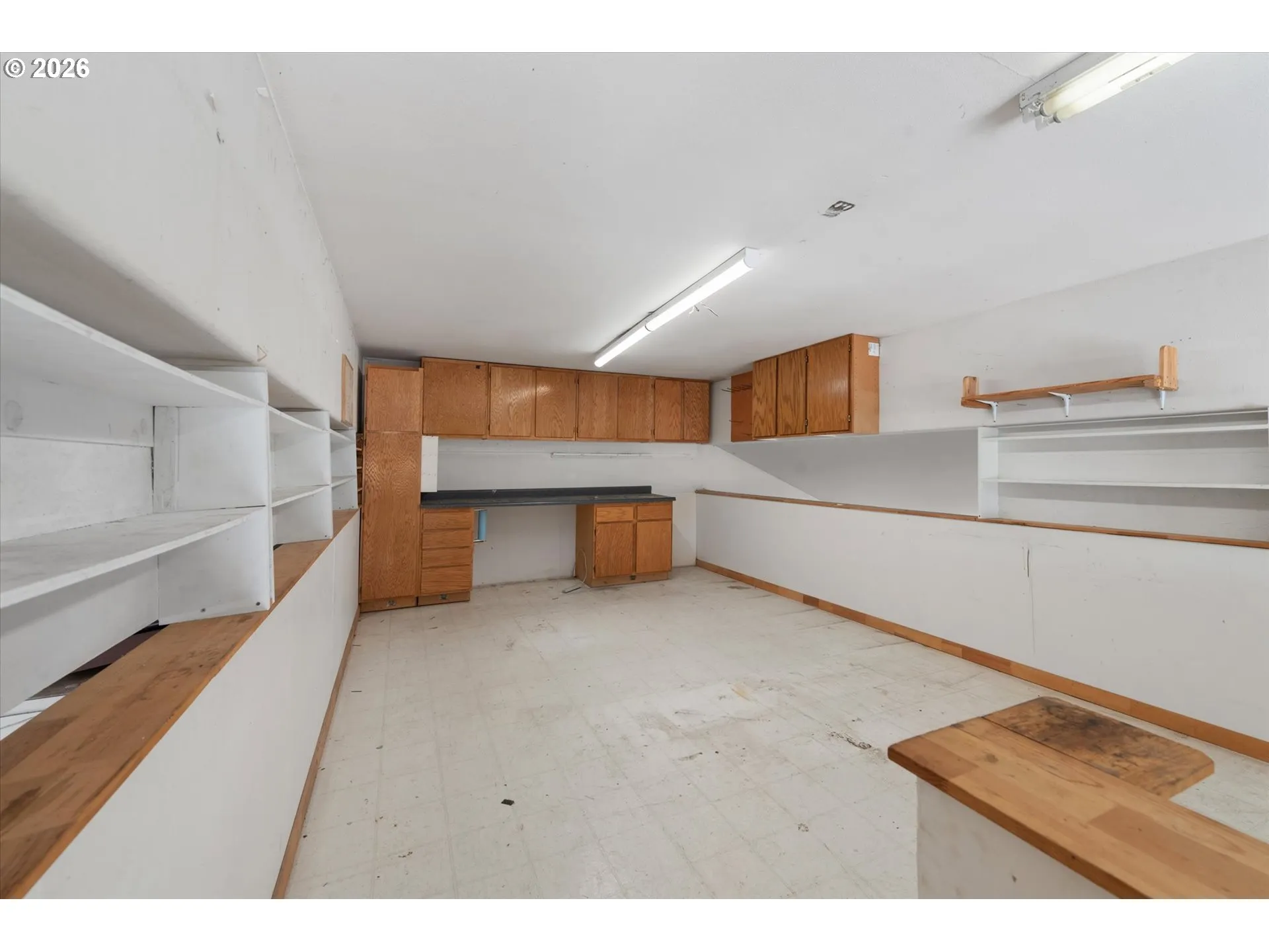 Garage-# 1