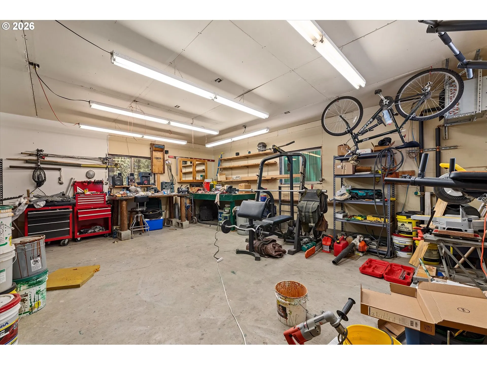 Shop-Finished
