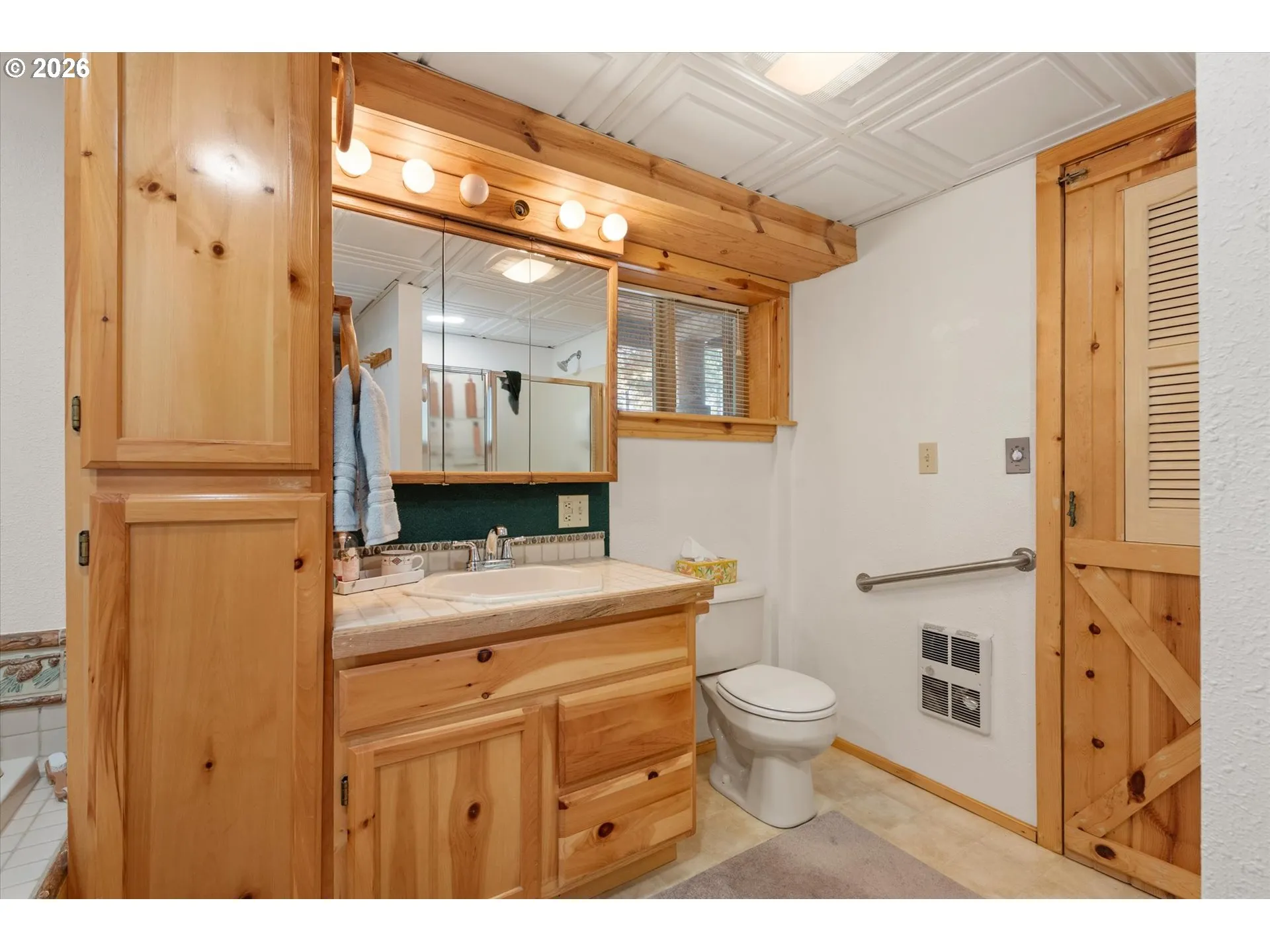 Bathroom-Lower