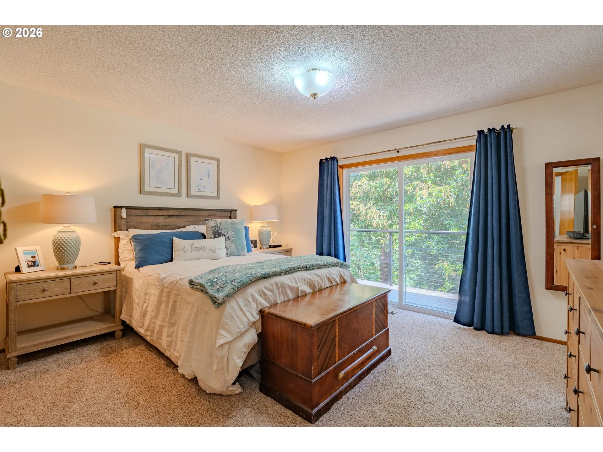 Bedroom, Primary