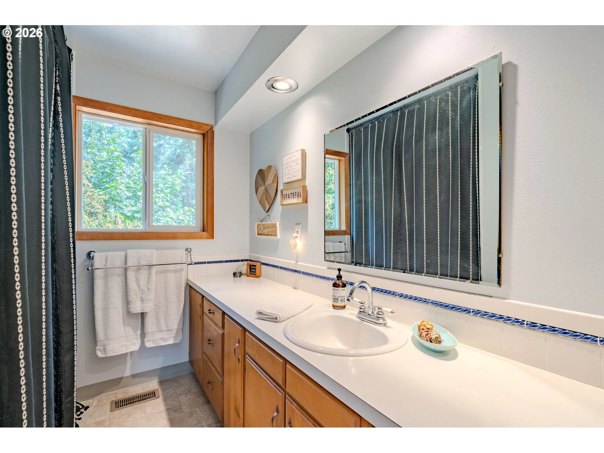 Bathroom-Hall