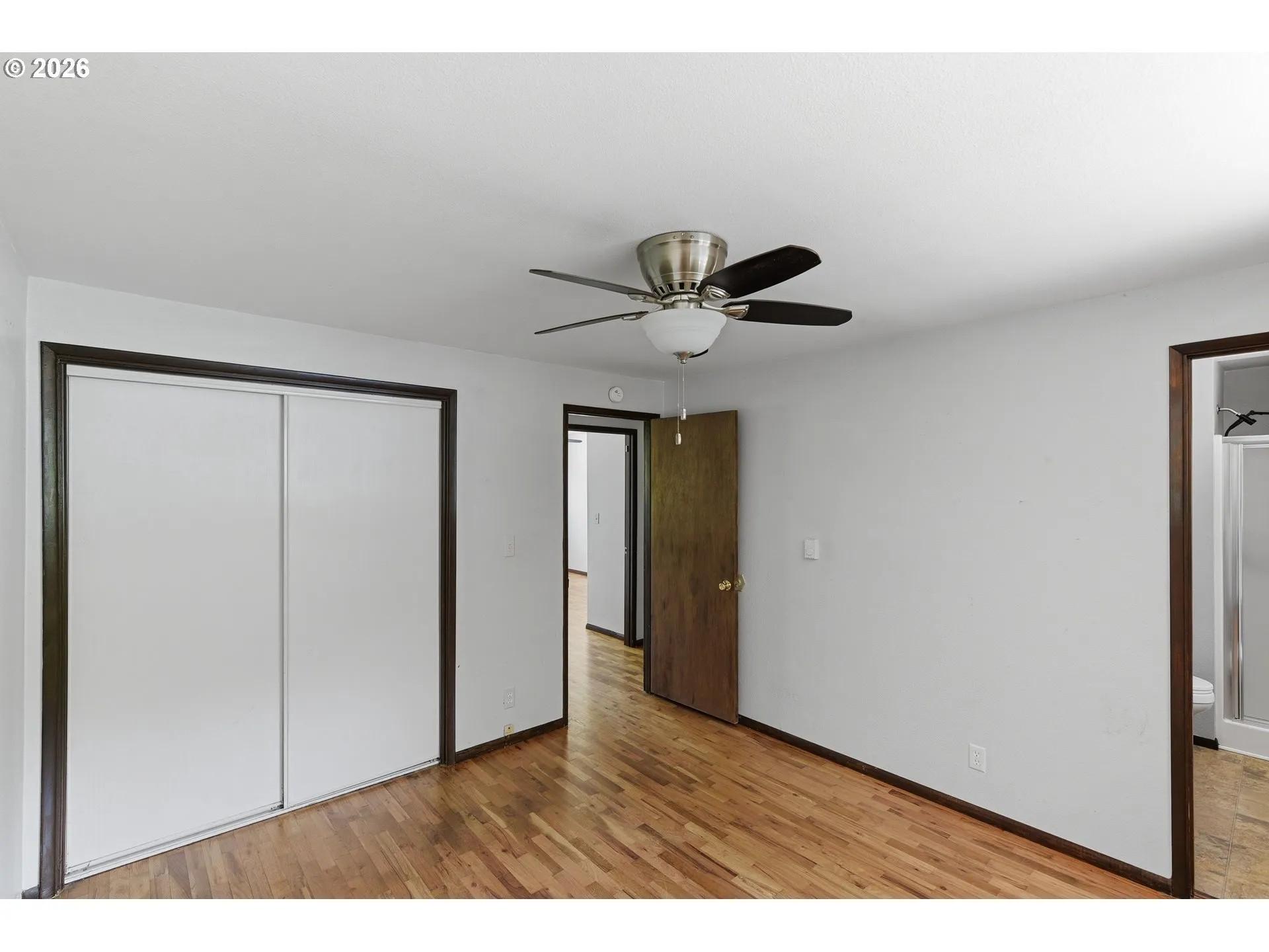 Bedroom, Primary