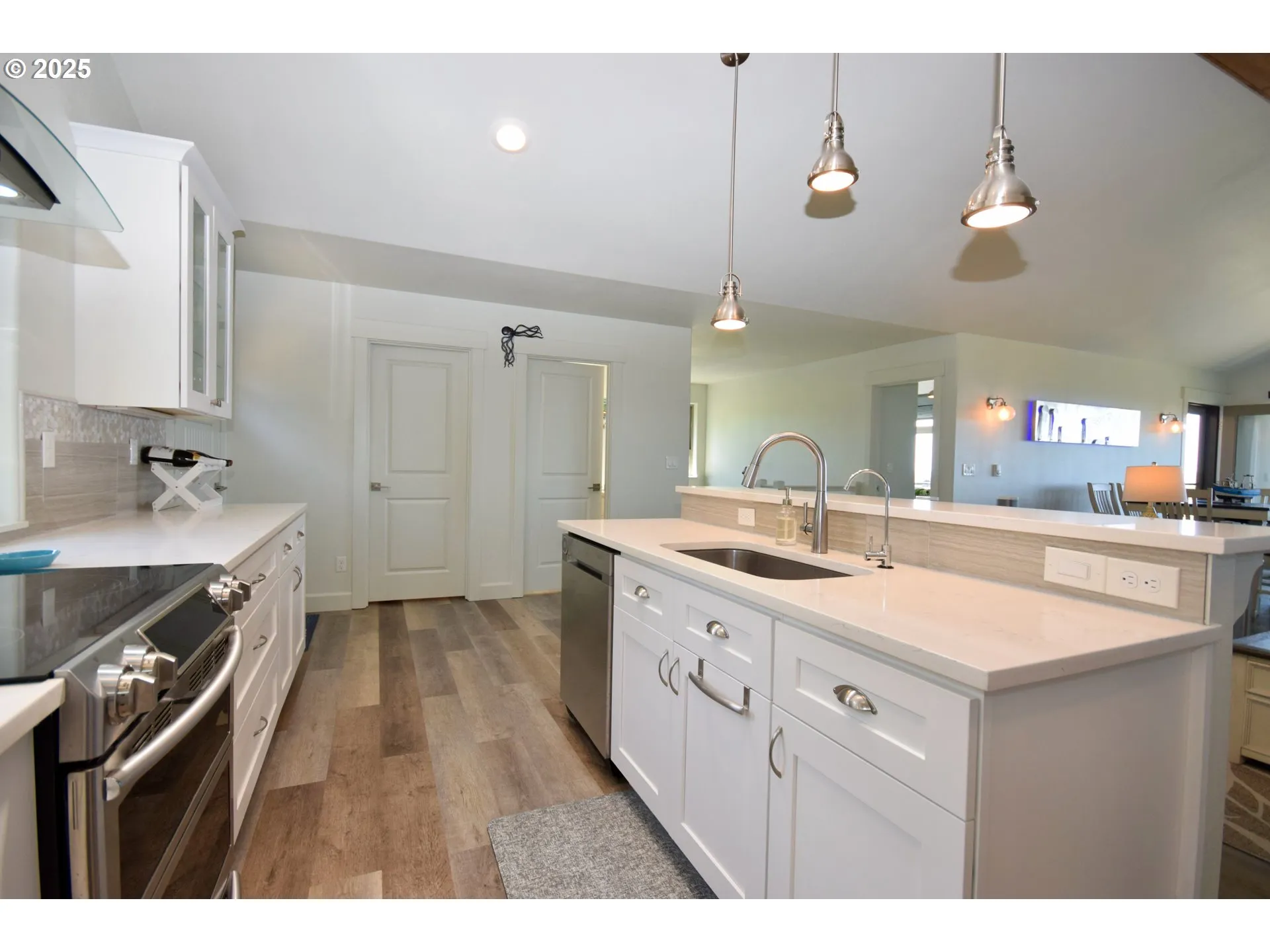 Kitchen-Island