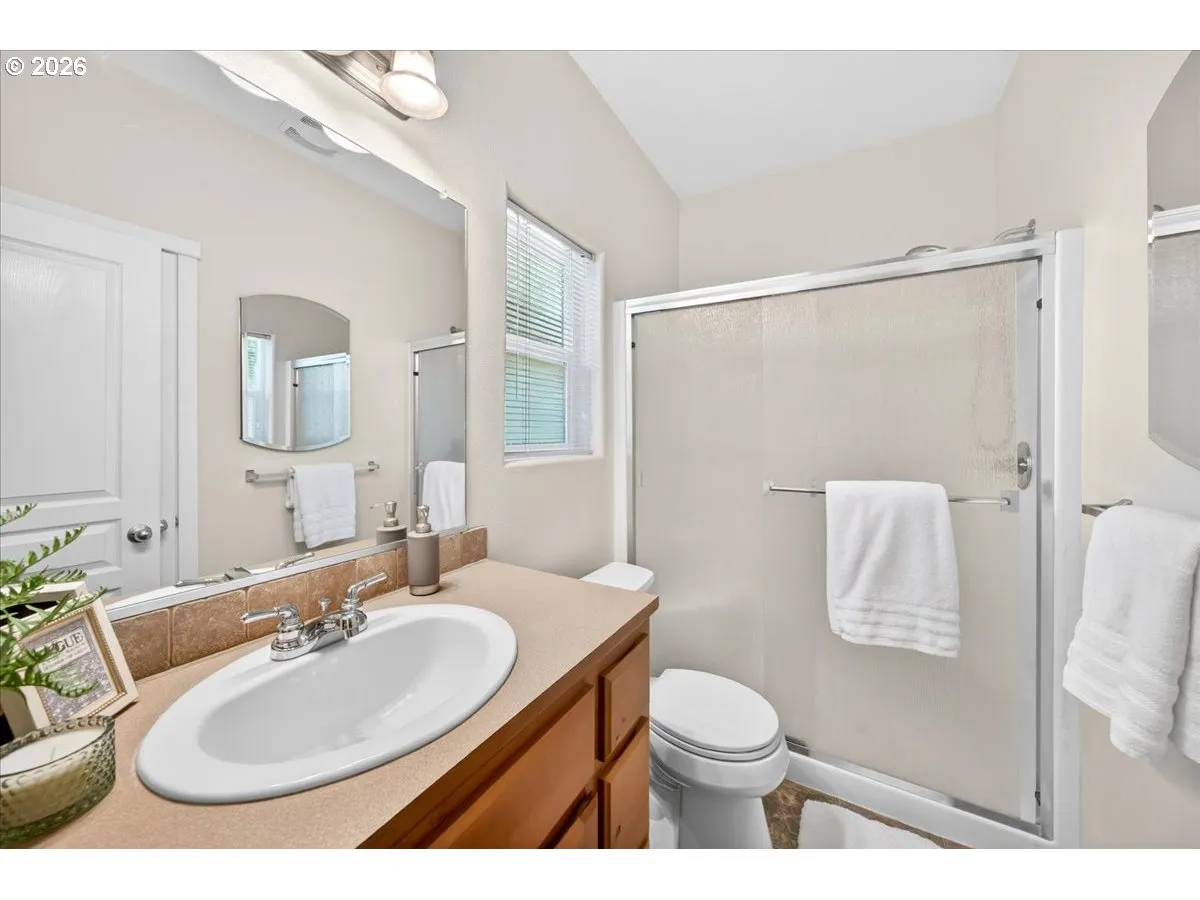 Bathroom, Attached