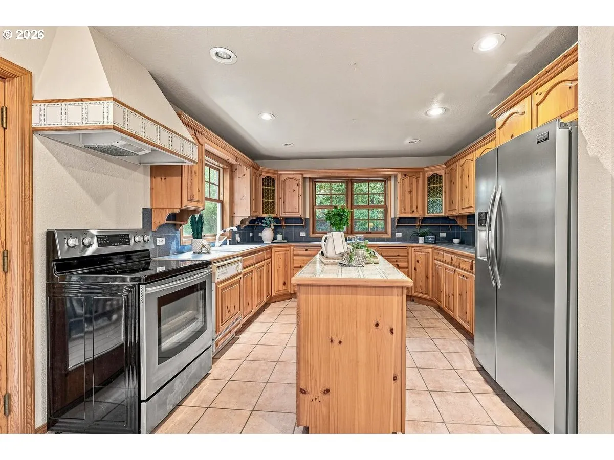 Kitchen-Island