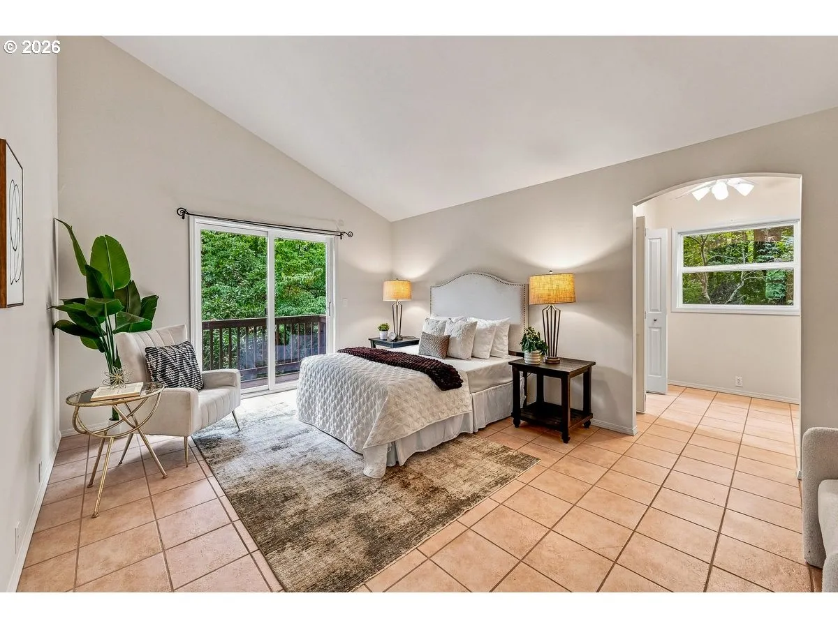 Bedroom, Primary-Upper