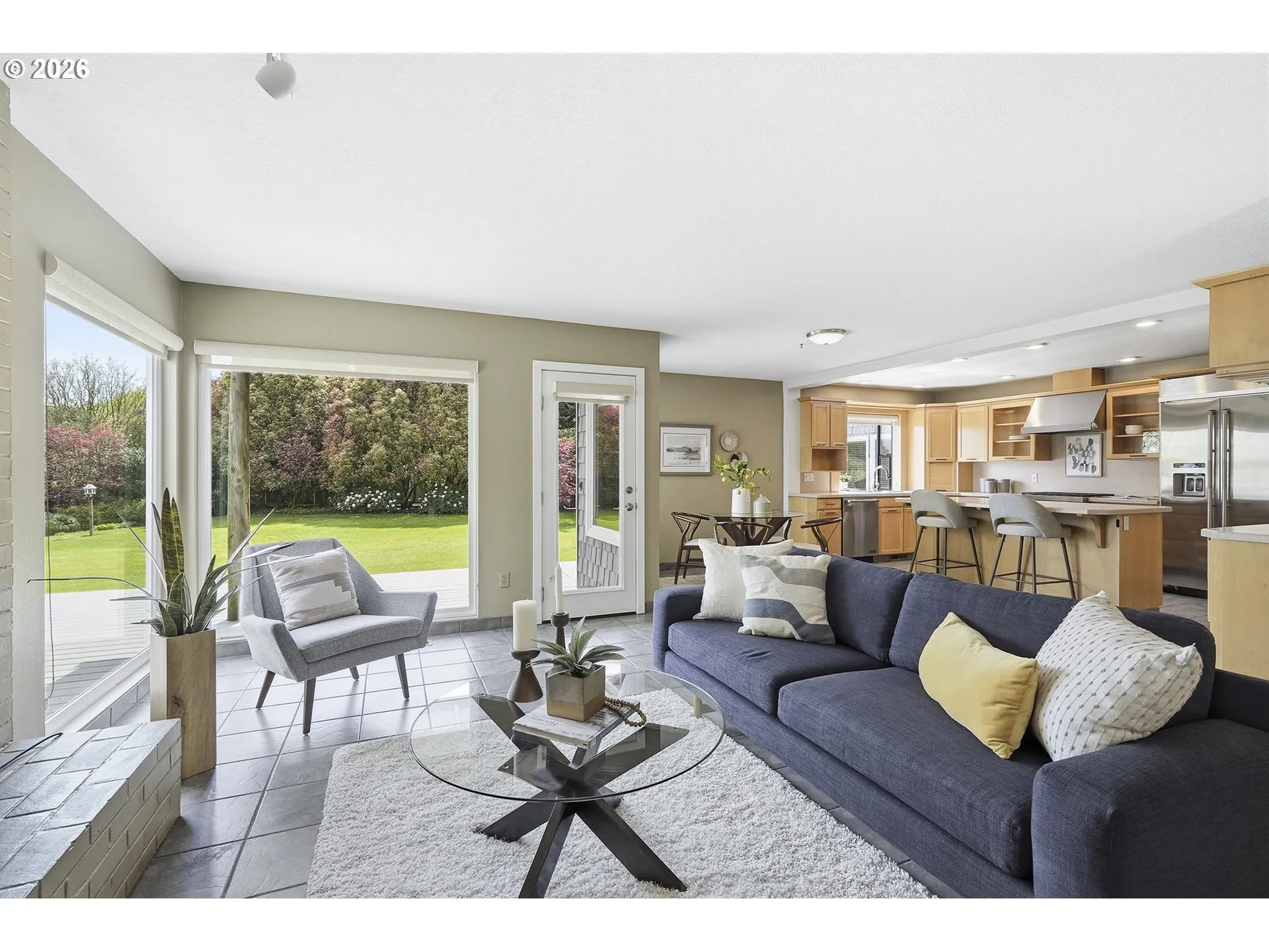 Living Room/Dining Room