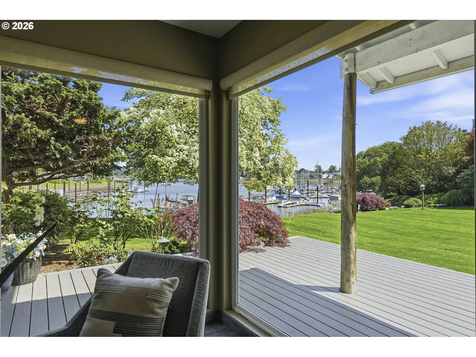 View-Bay
