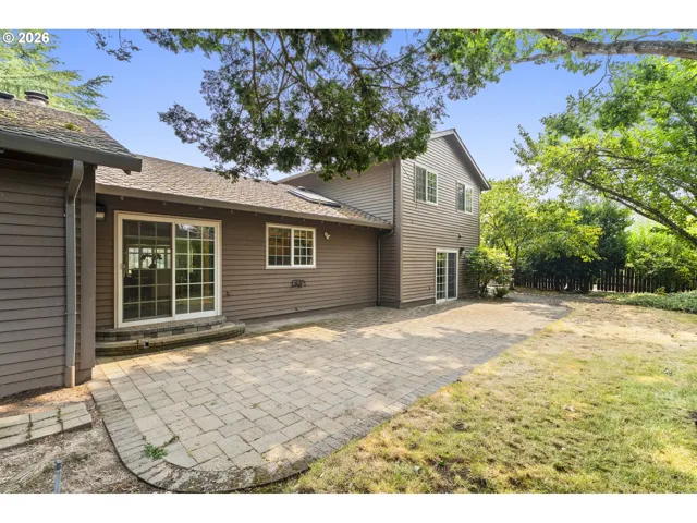 Yard-Back