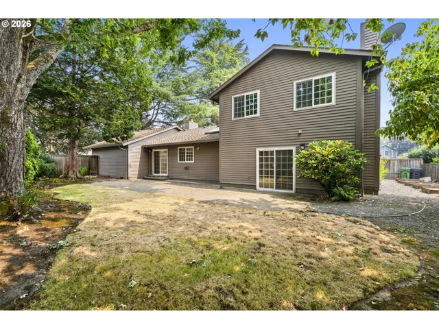 Yard-Back