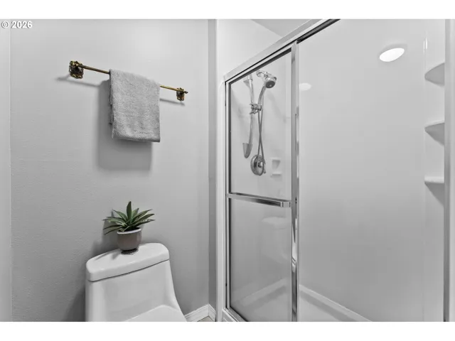 Bathroom, Attached-Upper