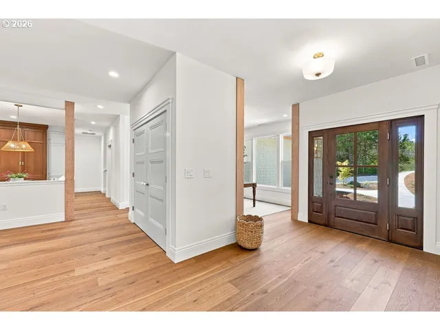 Entrance/Foyer