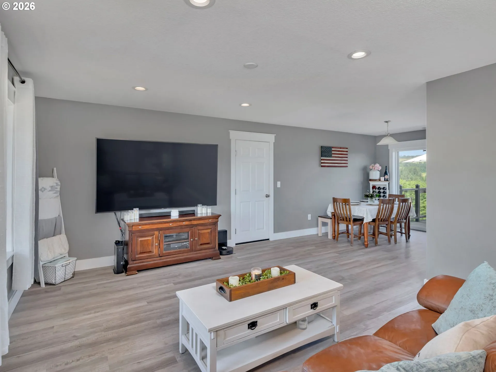Living Room/Dining Room