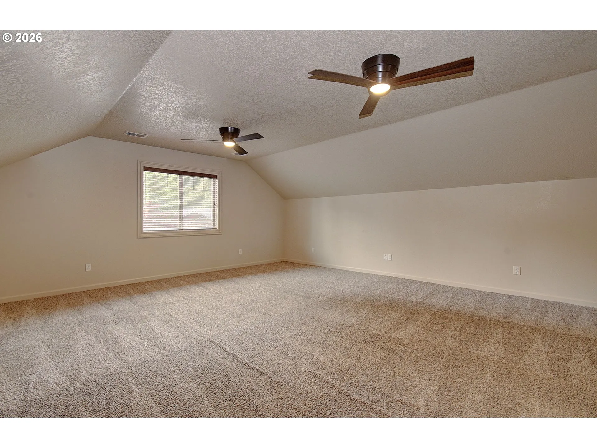 Bonus Room-Upper