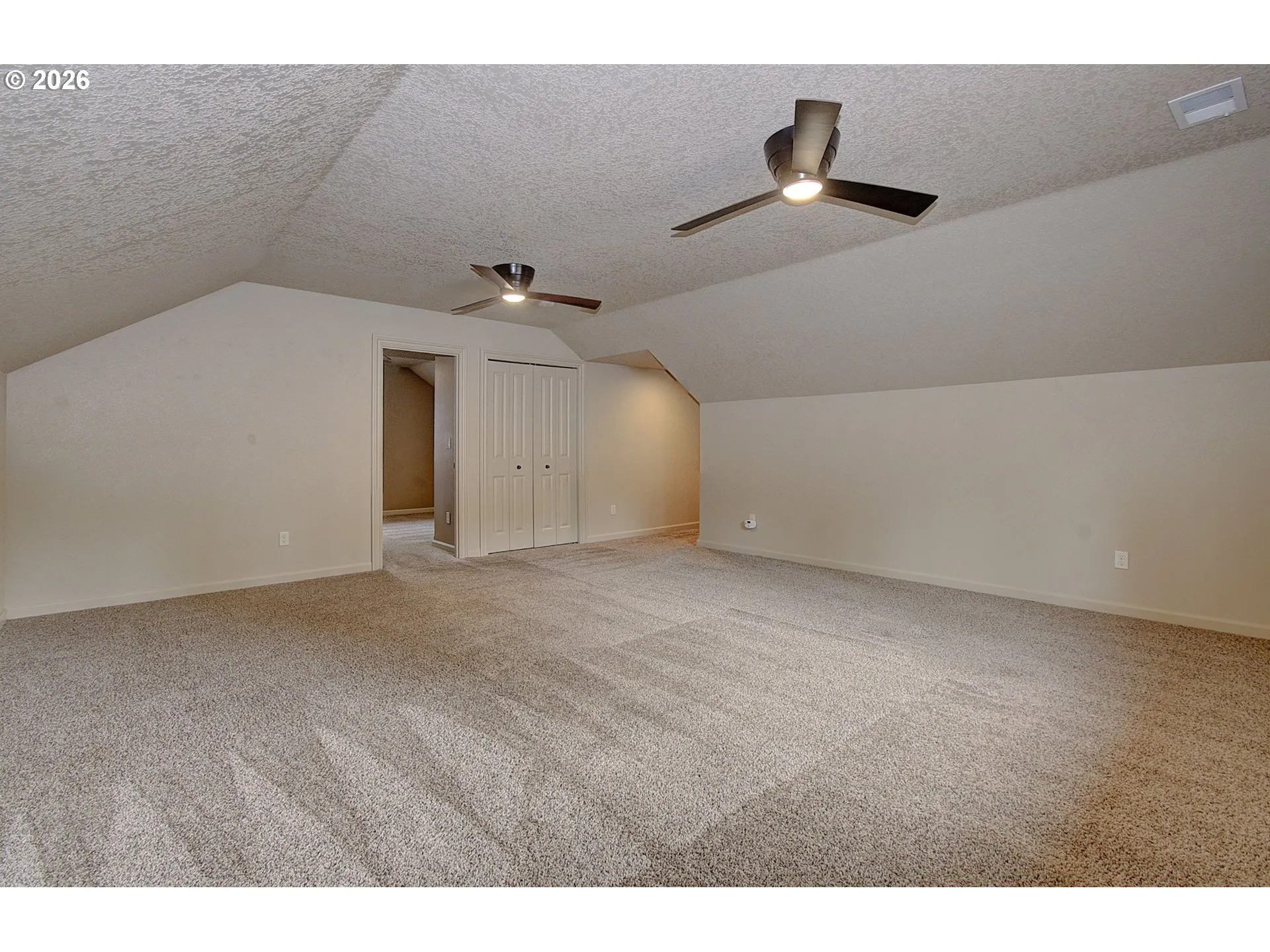 Bonus Room-Upper
