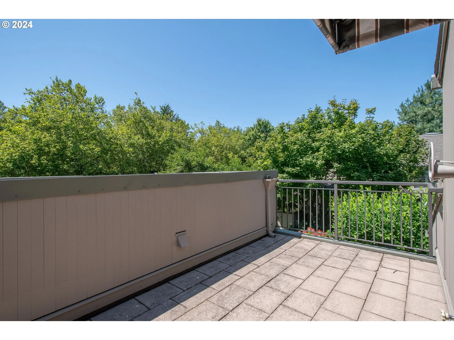 Deck-Upper