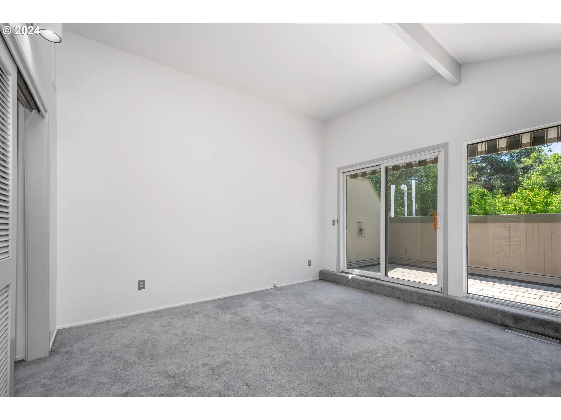 Bedroom-Upper