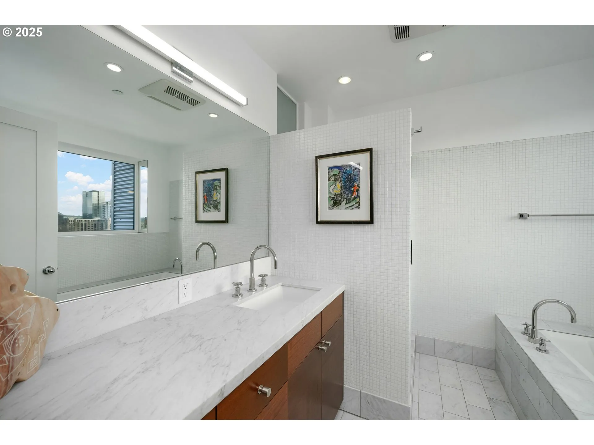 Bathroom, Attached