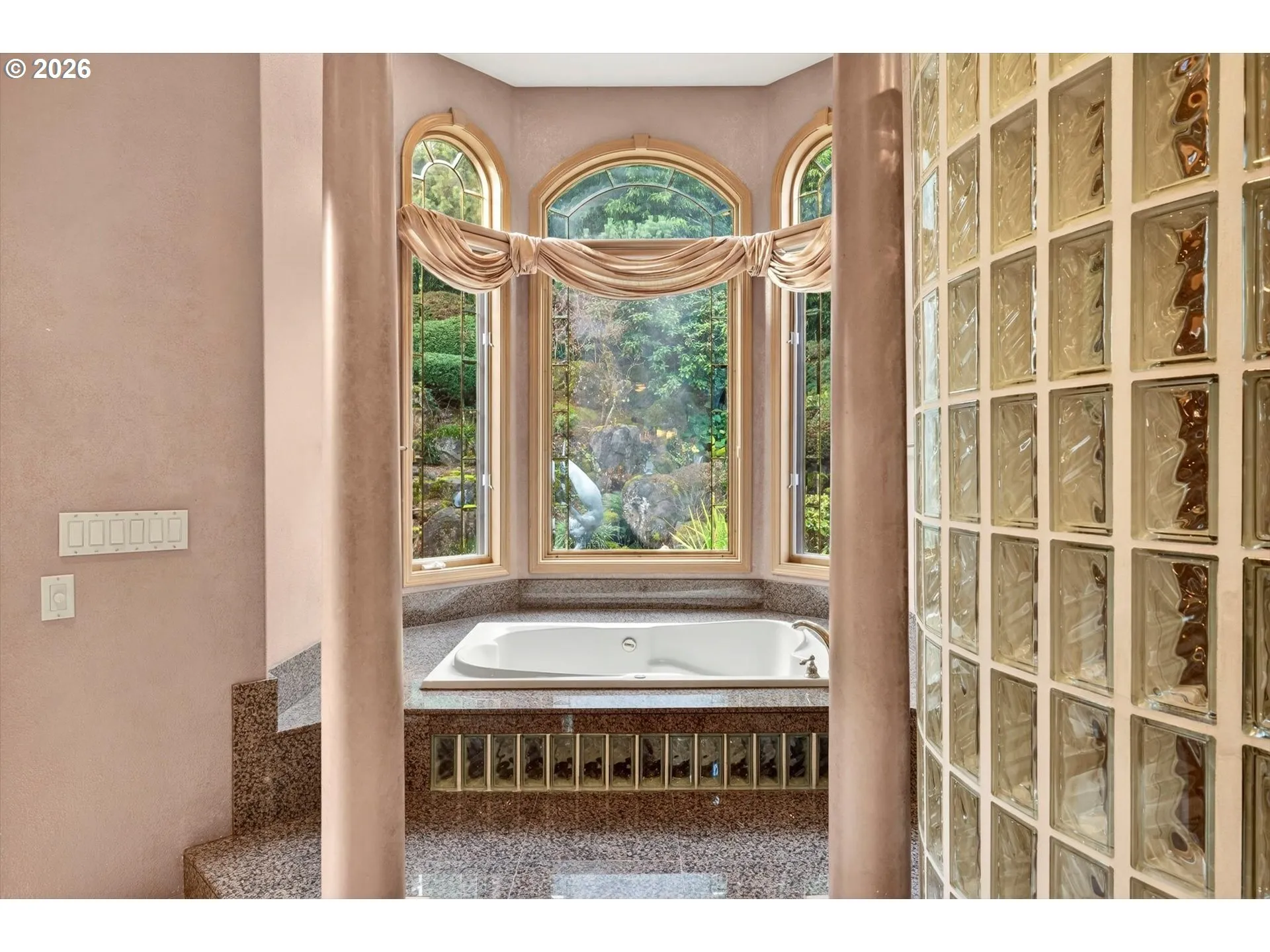 Owner's Suite Bathroom-Garden Tub