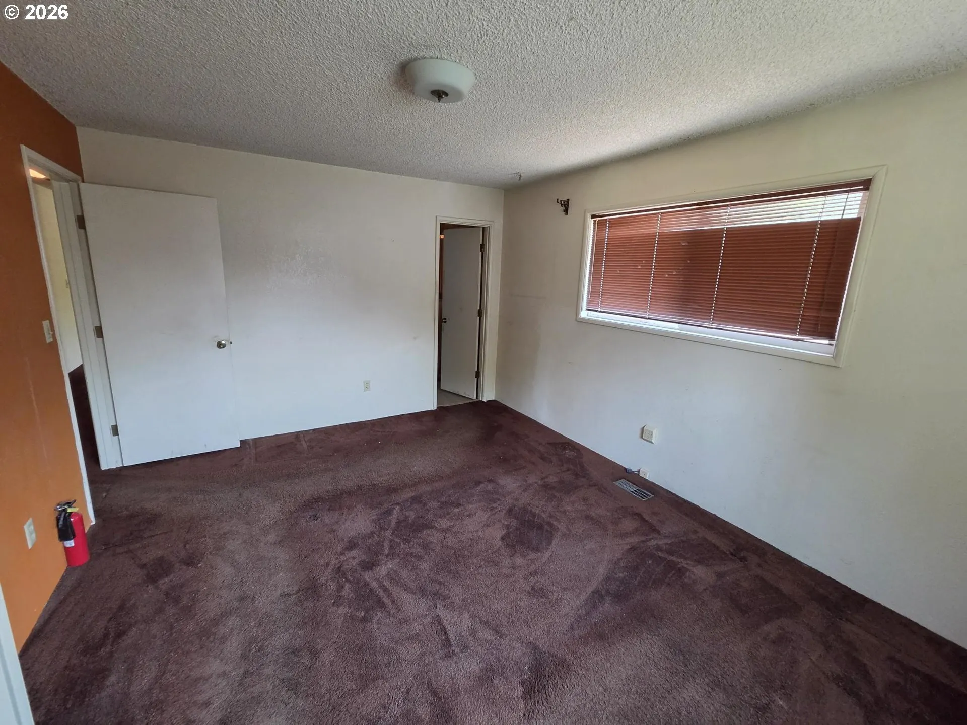 Bedroom, Primary