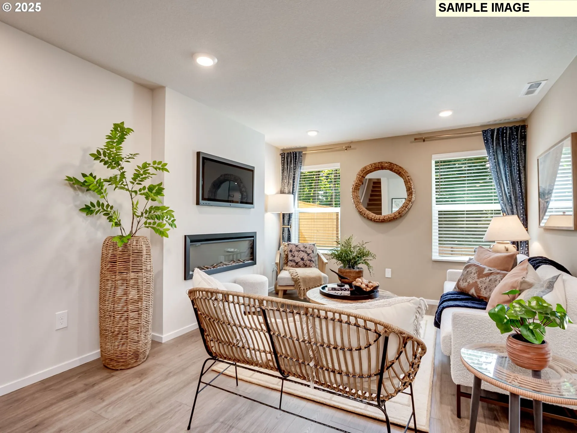 Living Room-Fireplace