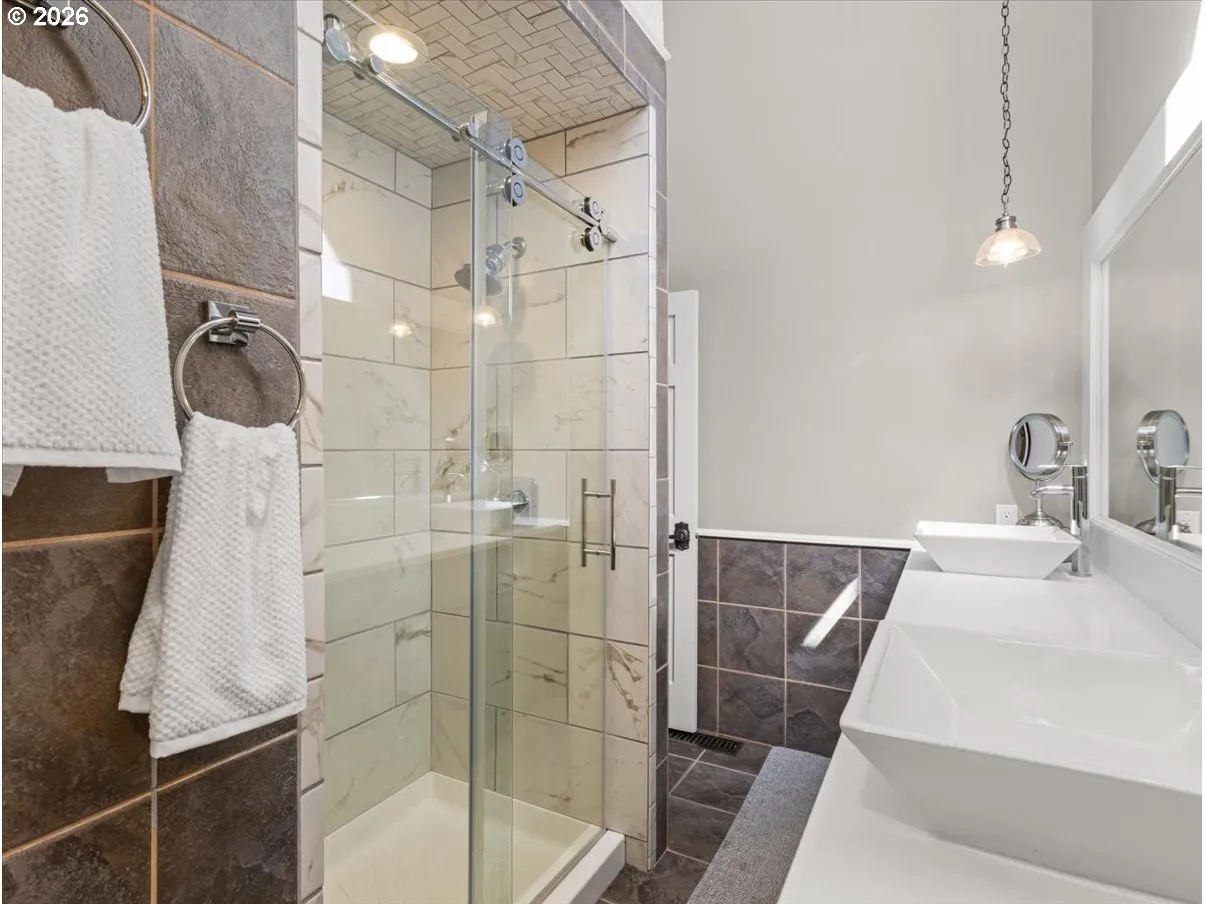 Bathroom, Attached-Walk in Shower