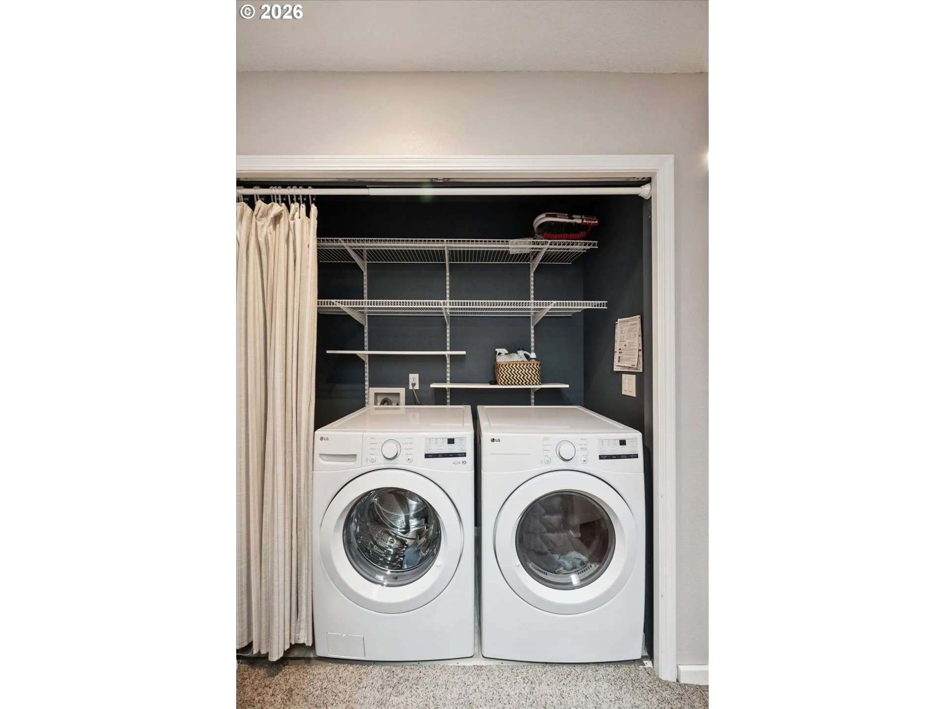 Laundry-Upper