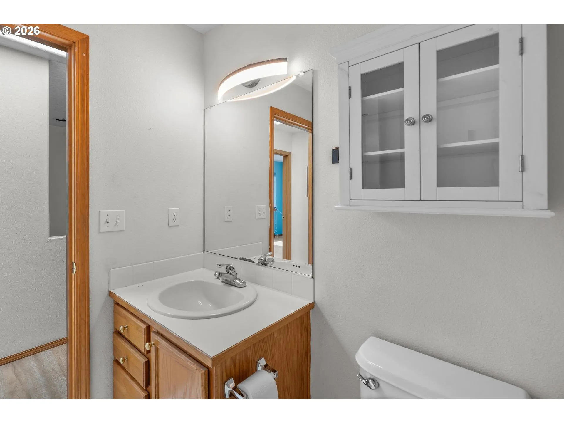 Bathroom-Upper