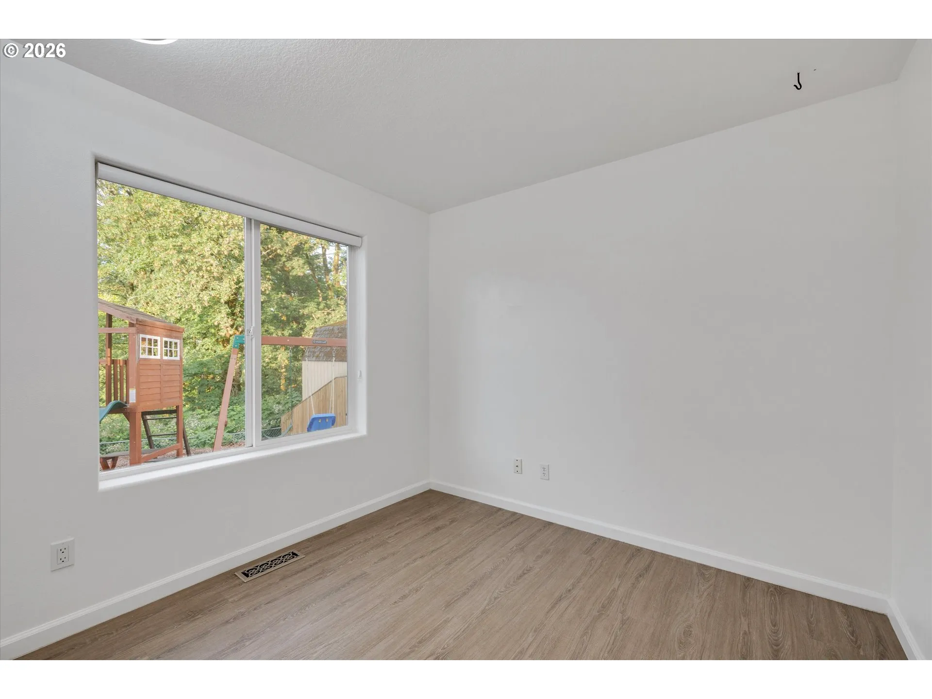 Bedroom-Main