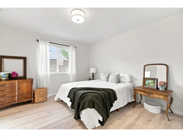 Bedroom, Owner's Suite