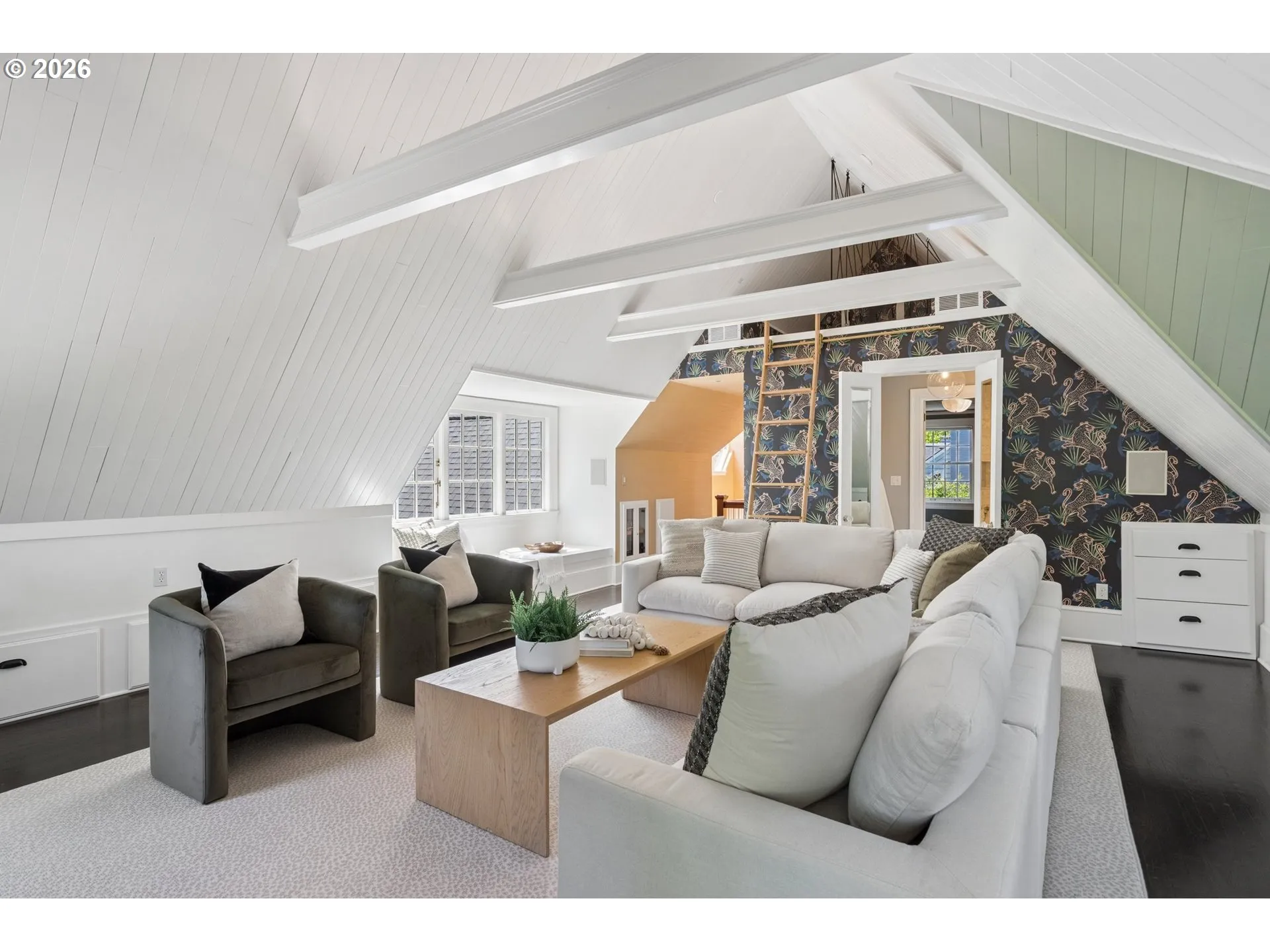 Bonus Room-Upper