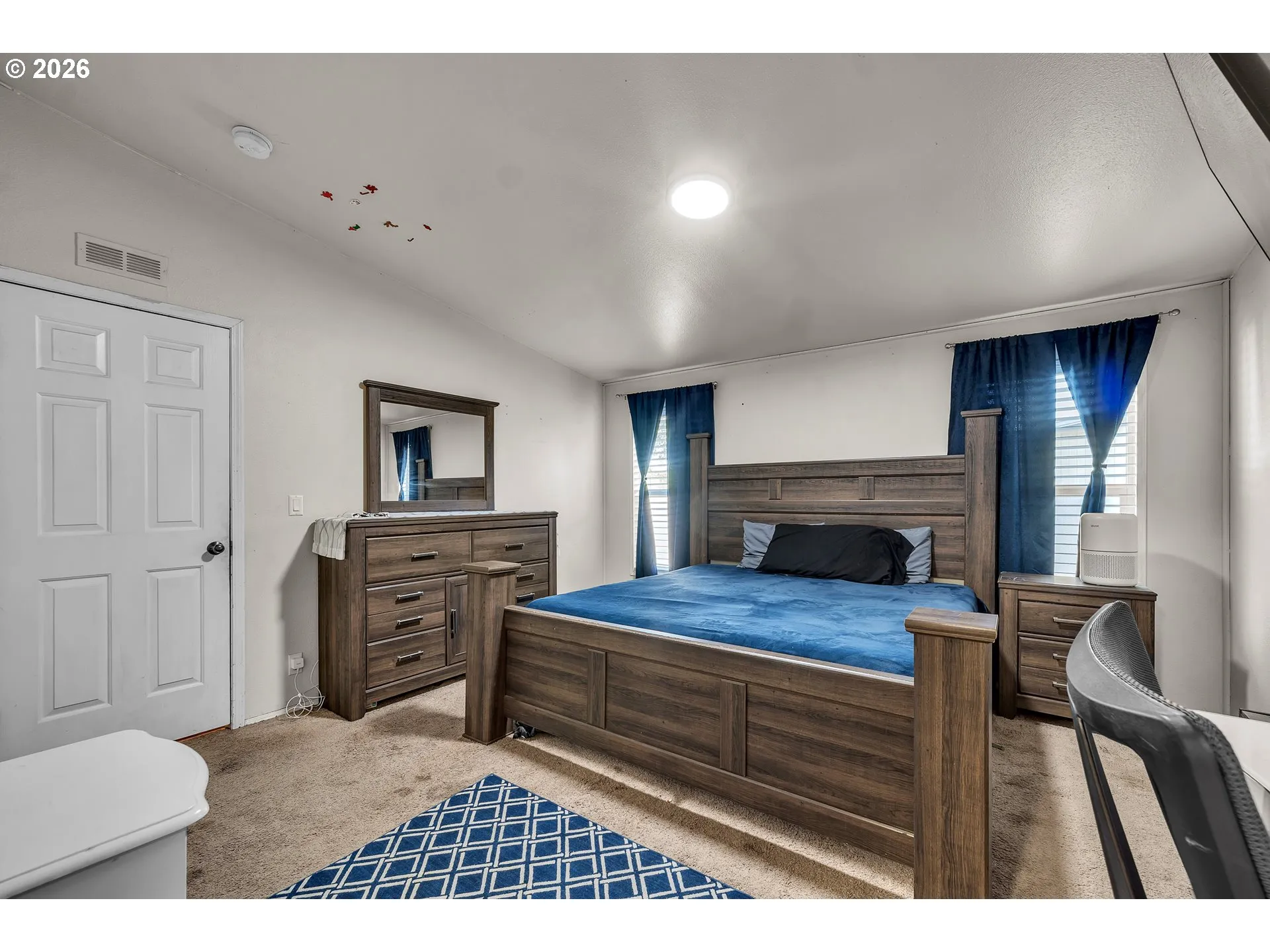 Bedroom, Primary