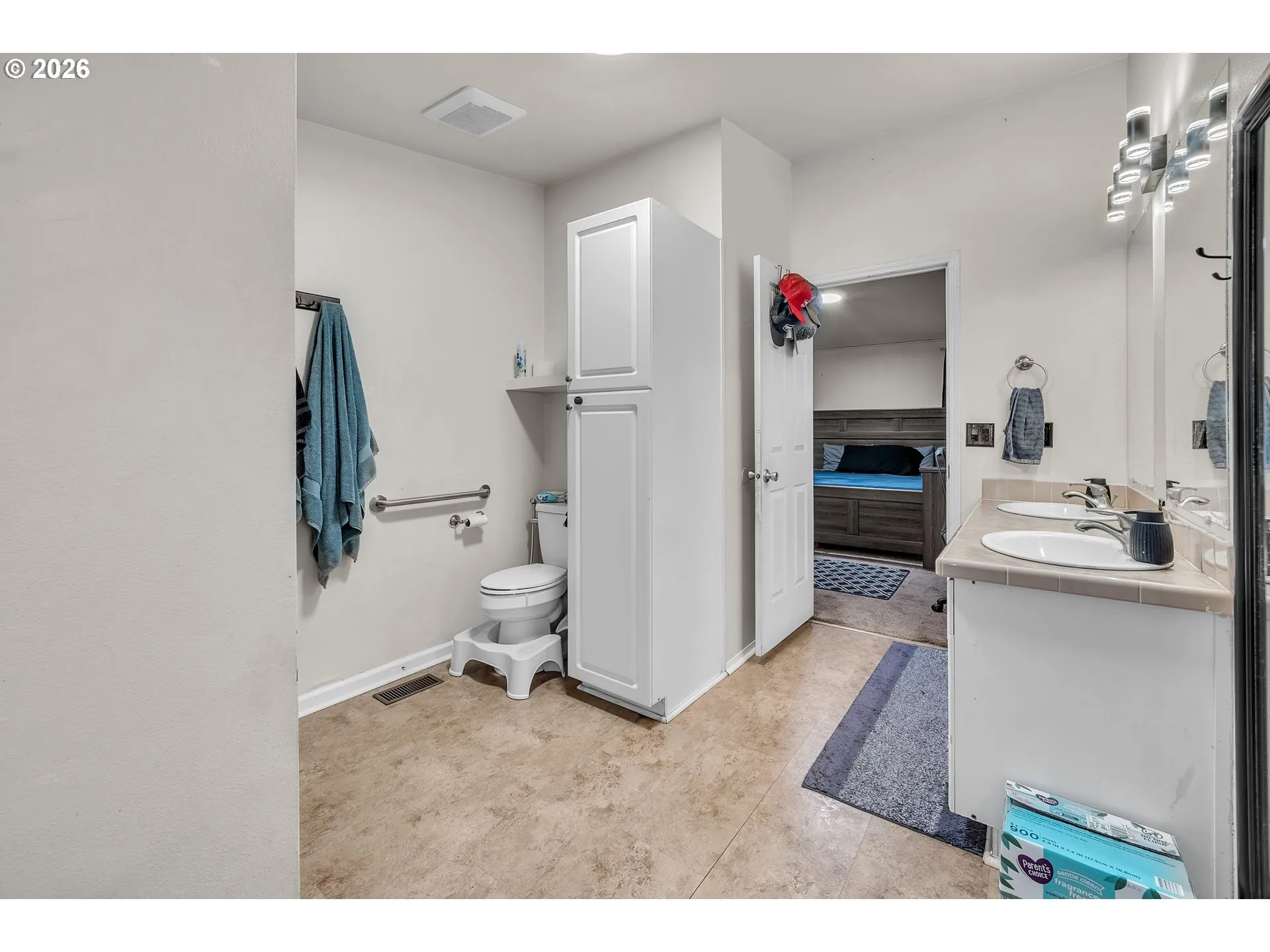 Attached Bathroom #1-Full Bathroom