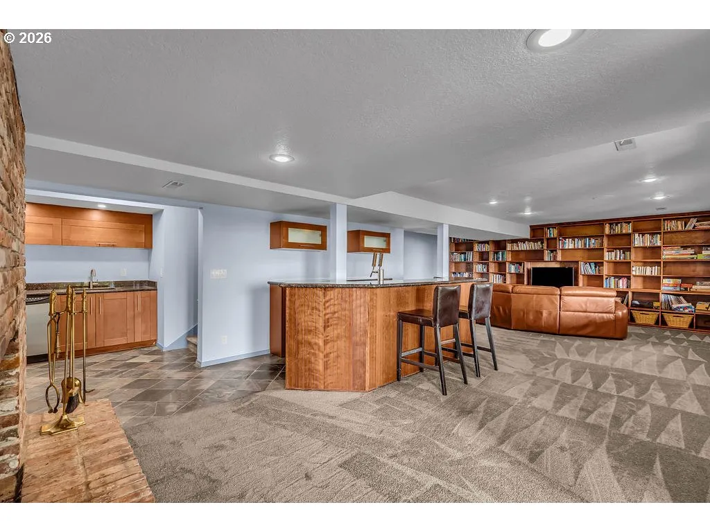 Basement-Finished