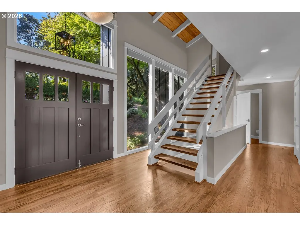 Entrance/Foyer