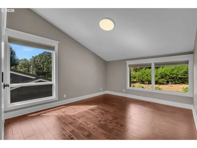 Bedroom-Upper