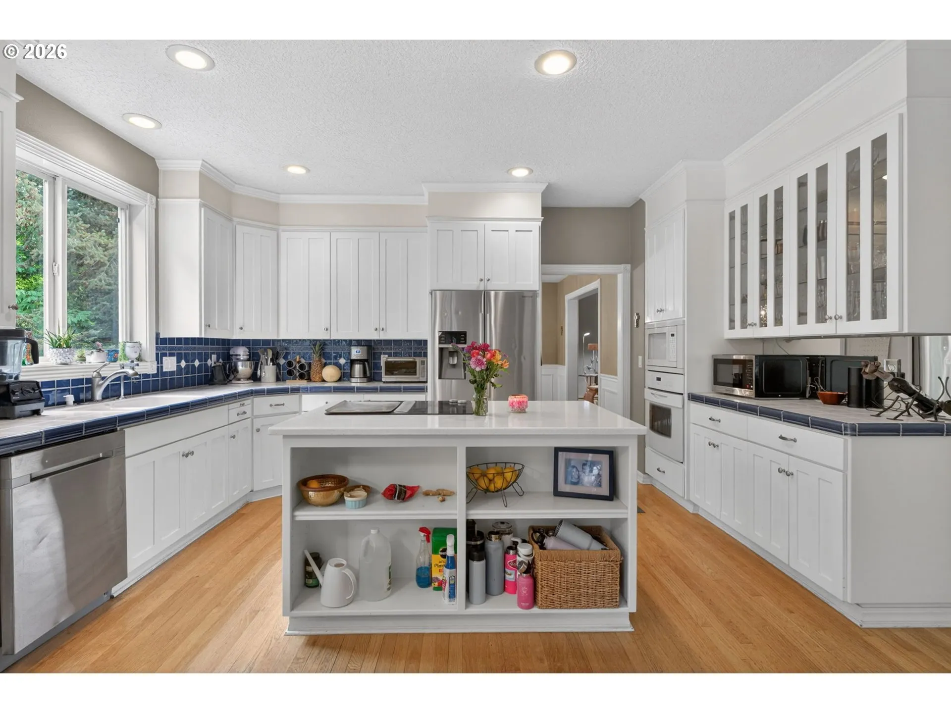 Kitchen-Cooking Island
