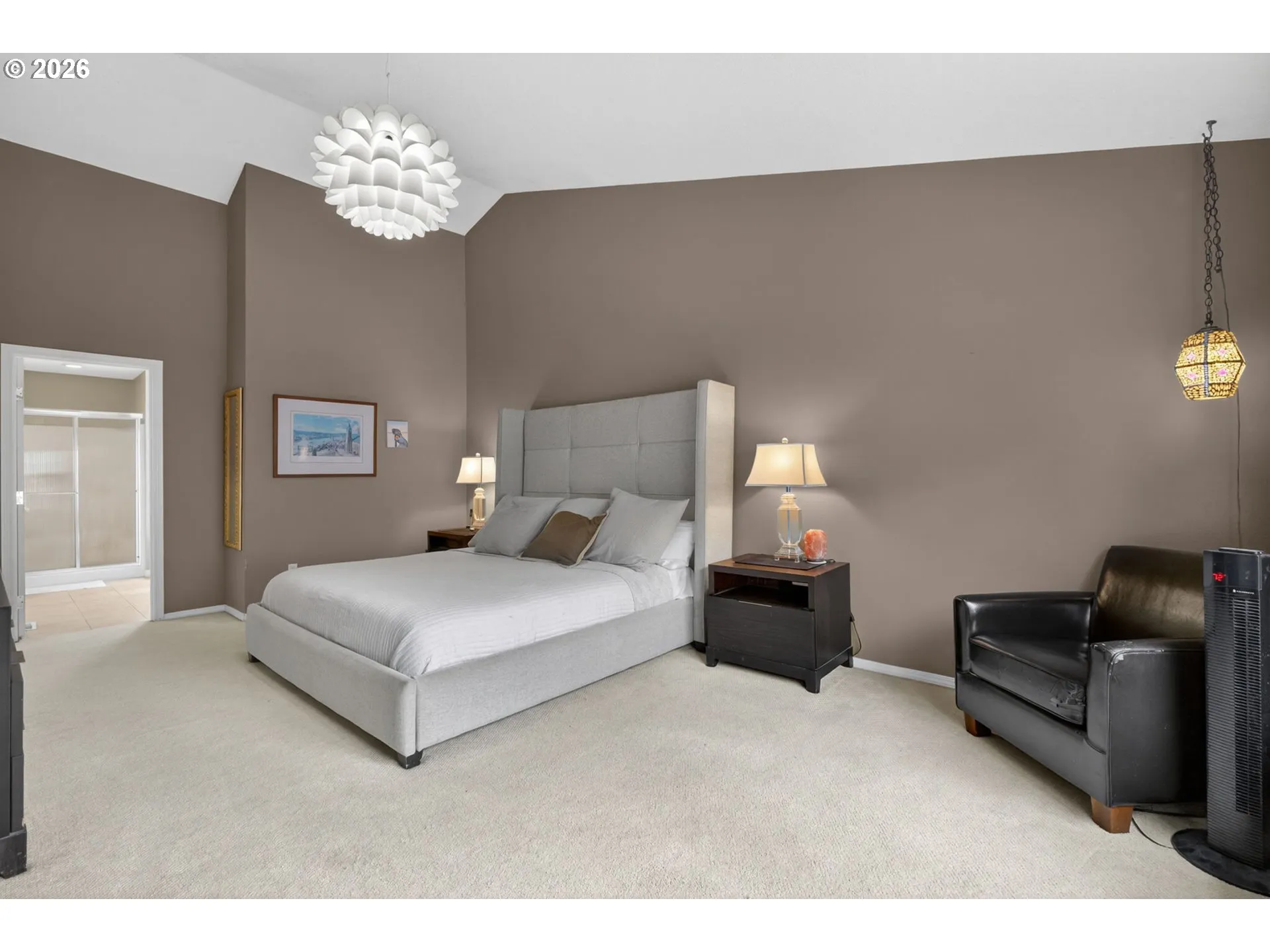 Bedroom, Primary-Upper