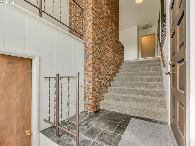 Entrance/Foyer