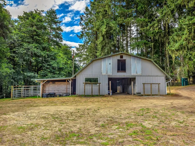 Barn