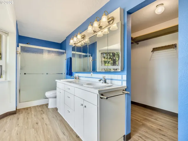 Bedroom, Primary-Walk-In Closet