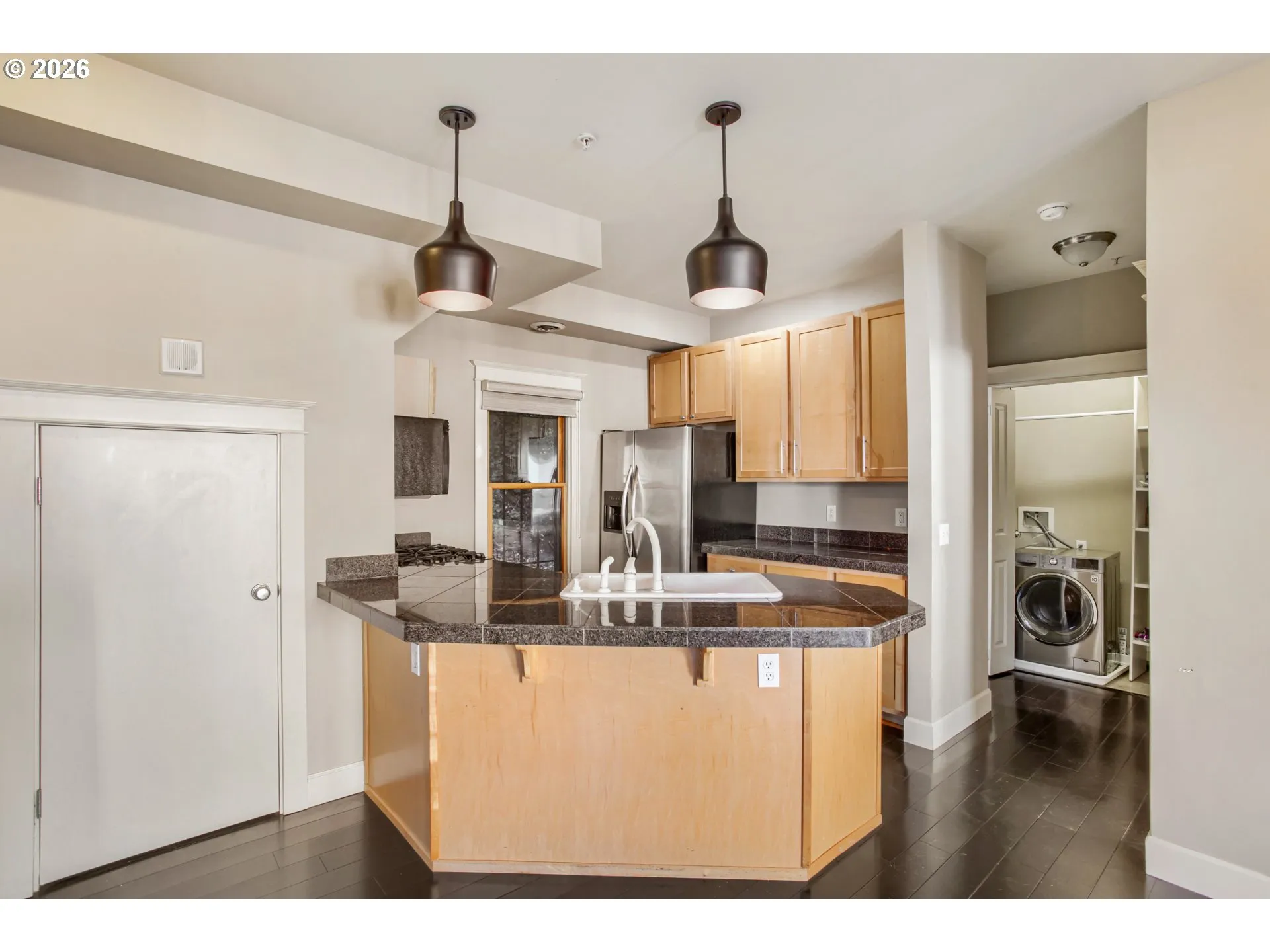 Kitchen-Island