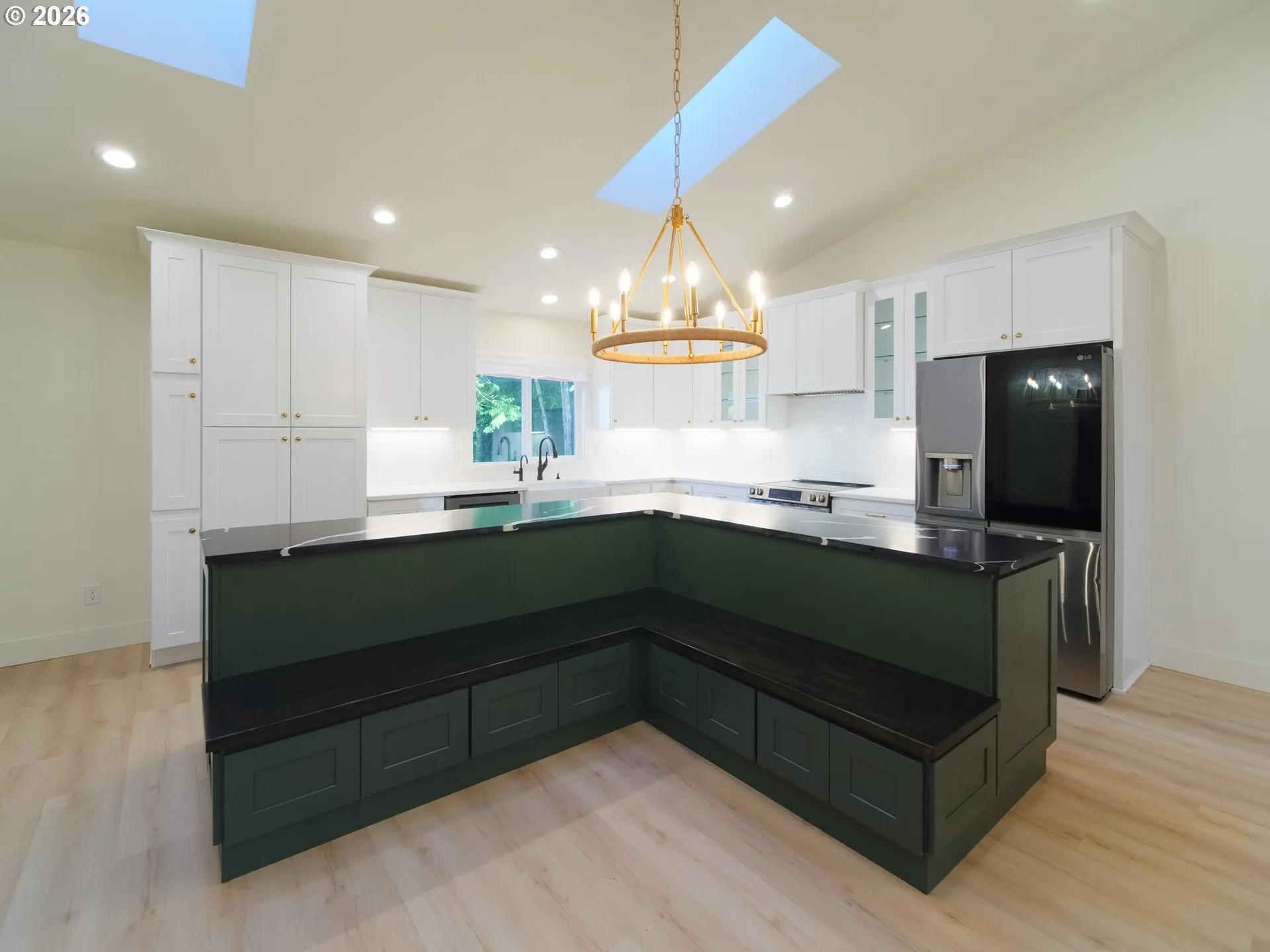 Kitchen/Dining Room-Island